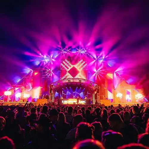 robe灯光ip65系列在elements festival音乐节上大展宏图