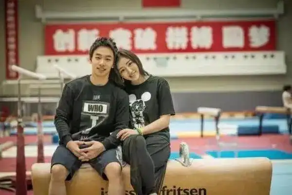 奥运五金王邹凯升级当爸!与妻子周捷演绎完美甜蜜人生!