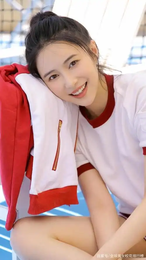 中央民族大学校花级美女杨棋珺