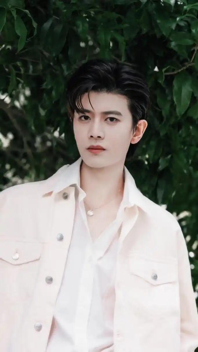 任嘉伦# 任嘉伦高清手机壁纸