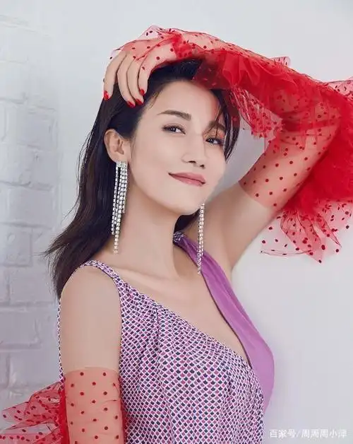 王黎雯:风格百变,盐和甜,怦然心动