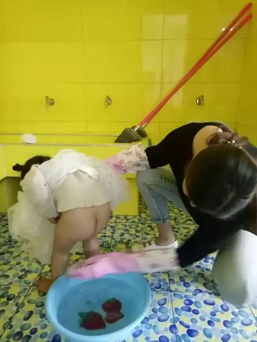 你是 写美篇         "老师,我要拉粑粑……",小班的一个幼儿用稚嫩