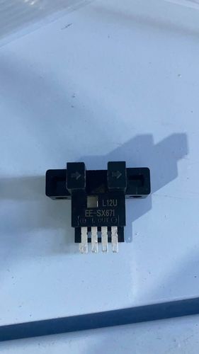 欧姆龙传感器ee-sx671,全新正品,售出不退不换,诚信卖