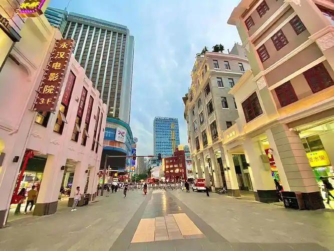 广州市北京路街景随拍生活 !古街古巷 步行街 ! - 抖音