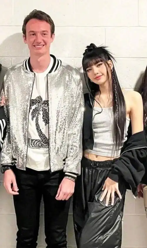 lisa绯闻男友看蔡徐坤lisa的视频##lisa绯闻男友看蔡徐坤lisa视频