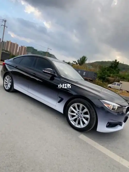 汽车涂装  #宝马新3系  #汽车彩绘  #彩绘定制#痛车  #渐变色改色膜