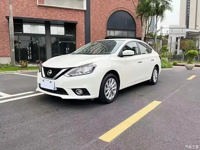 新货到18年日产轩逸1.6自动尊享版,一键启动,天窗,无钥匙