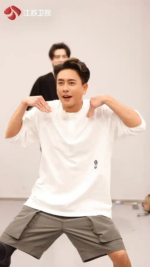 黄宗泽的舞技全在表情里