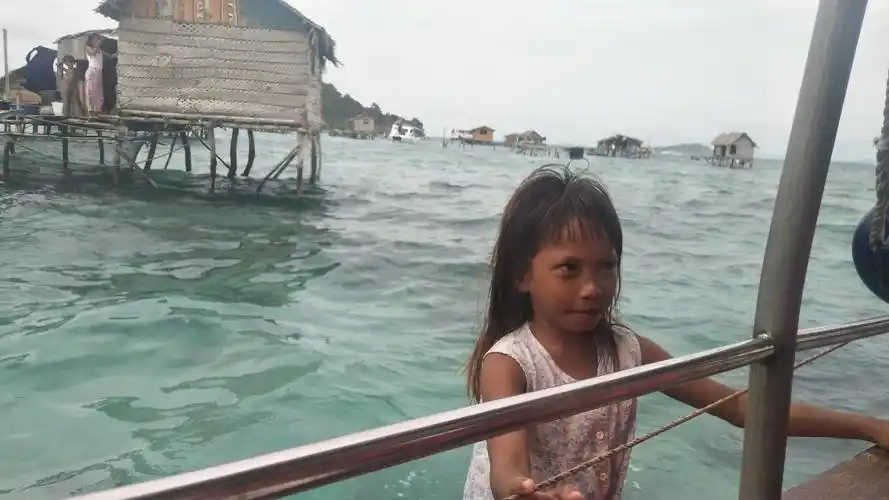 旅行的意义之巴瑶人