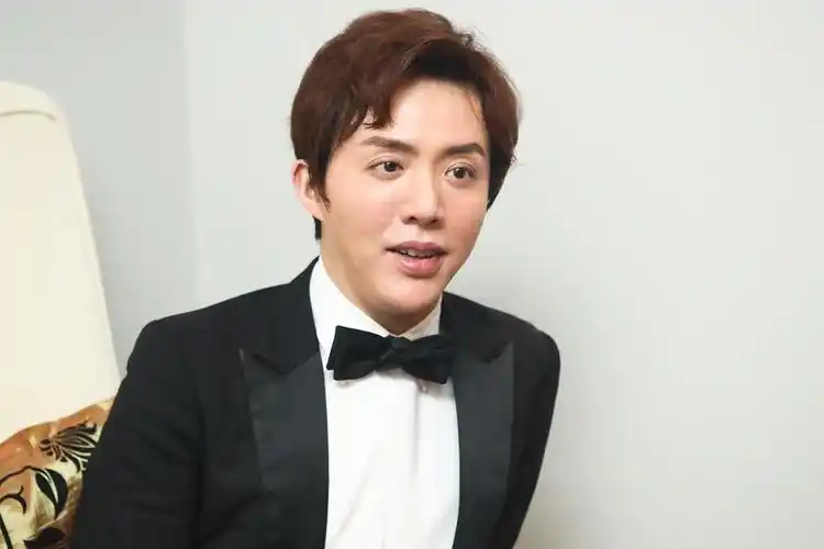 李云迪简介个人简历(从钢琴天才沦为阶下囚,李云迪的堕落史比你想得更