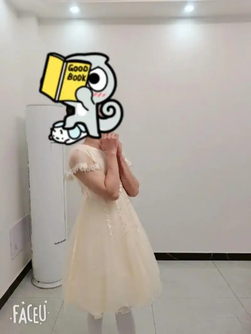 男孩穿公主裙 男孩穿公主裙