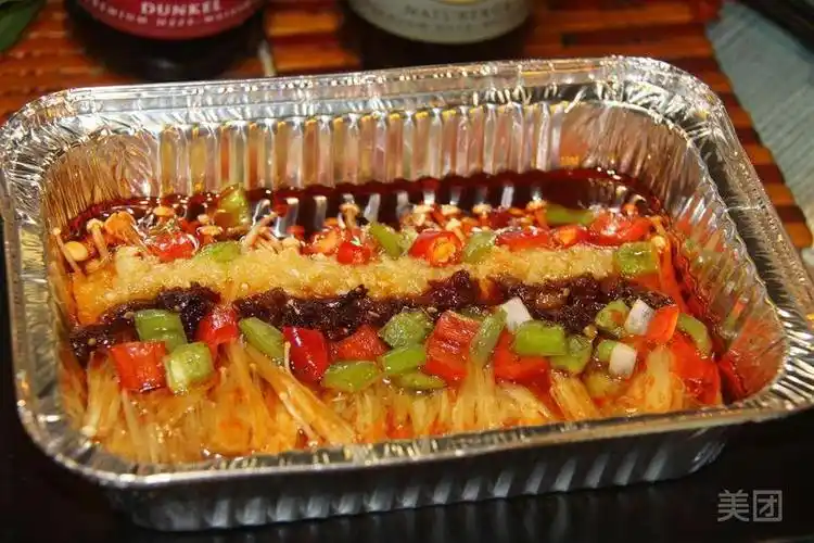 锡纸鲫鱼推荐菜:欣跃龙烧烤位于邢台市信都区八一大街富强家园西北侧