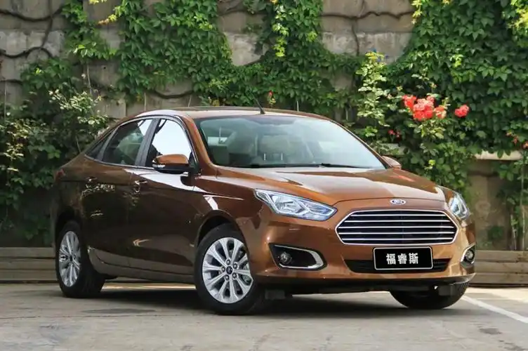 16:08:27 年车险全部来1800再优惠200为过1500车损商业险100万盗抢险