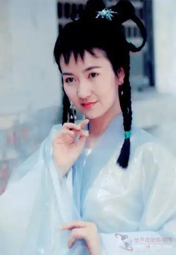 "白娘子"赵雅芝 与"小青"陈美琪二十四年后合体!网友:两位女神都好仙