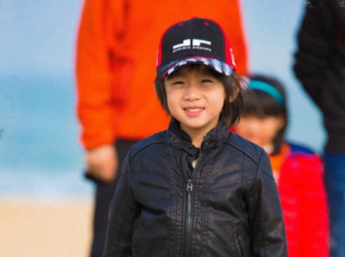 kimi可爱卖萌图片_小帅哥小小志kimi