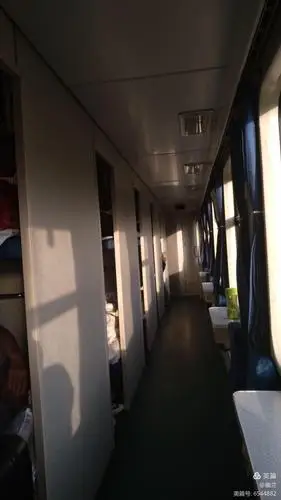 火车卧铺10号车厢