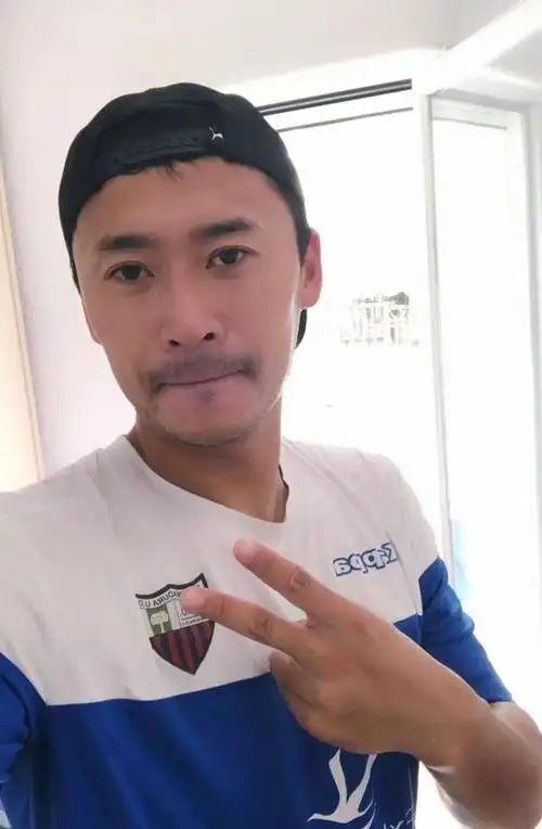 足球运动员高雷雷,发文支持澳籍跑步女:你不尊重我,我就要乱来