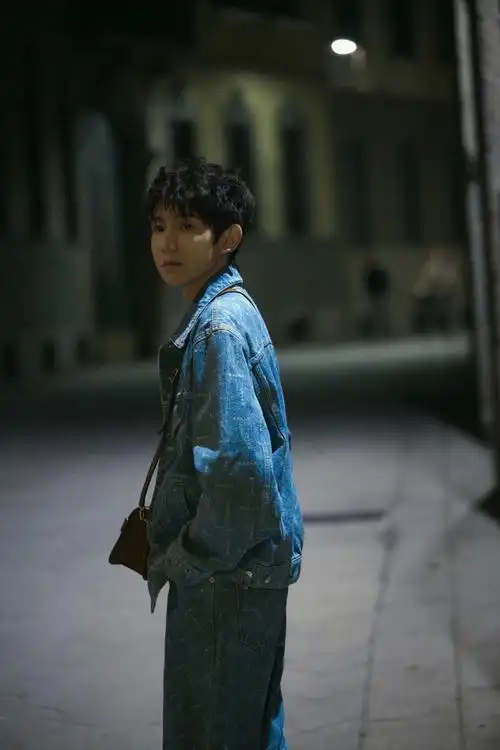 王源米兰看秀图##bally全球品牌代言人王源##bally全球品牌代言人