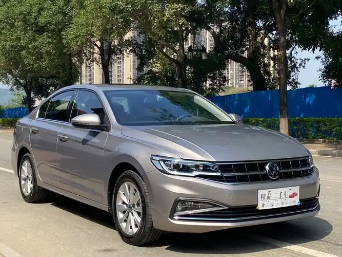 自贡2021年4月大众宝来2021款280tsidsg精英智联版香槟色手动挡