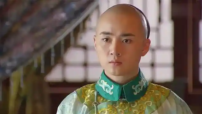 末代皇帝传奇:溥仪溥杰瑞伦学习西洋知识,瑞伦故意提西洋亲吻-影视综