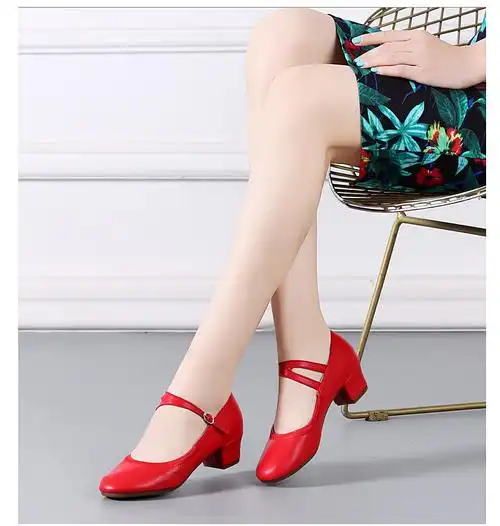 跳舞鞋广场舞大妈跳舞皮鞋夏皮舞蹈鞋女士鞋四季软底中老年交谊舞中跟