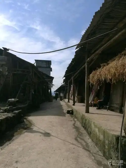 盐津中和镇未命名_脚印_盐津县_六只脚