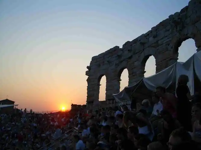 sunset in arena di verona