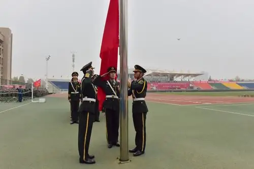 升国旗奏国歌