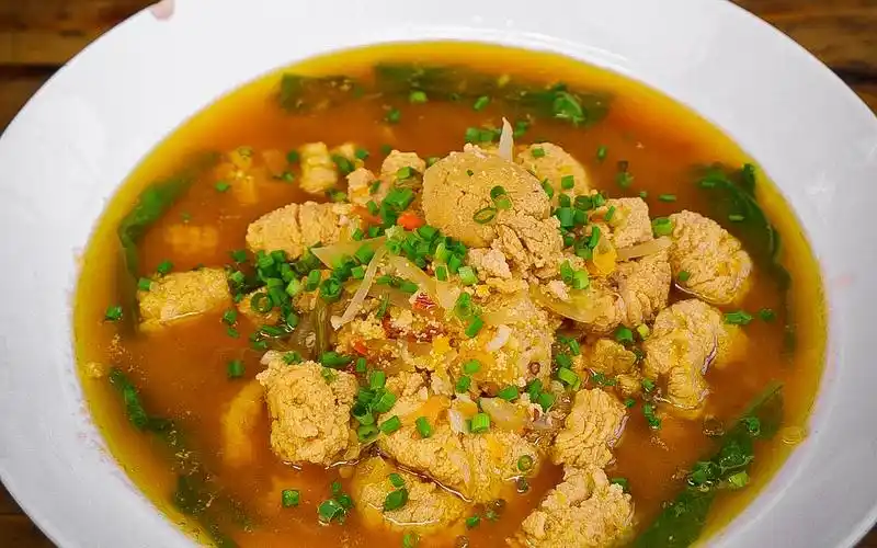 我们师父教你们一道绝味霸道:"泡椒鱼蛋"这样的做法想必你们做不出来