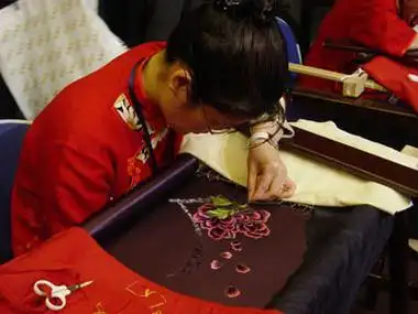 家庭致富小项目:手工绣品店