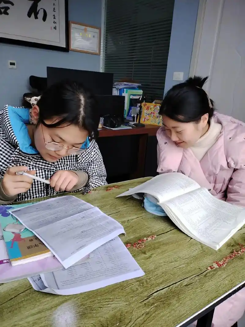 一对一专业辅导 独家教材,名师辅导根据不同的学习程度以及能力 - 抖