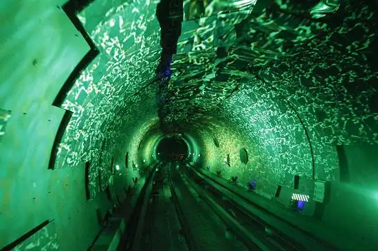 外滩观光隧道可见"海底世界"-搜狐上海