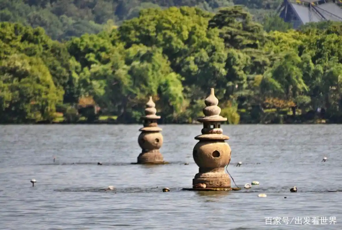 三潭印月是杭州西湖的著名景点