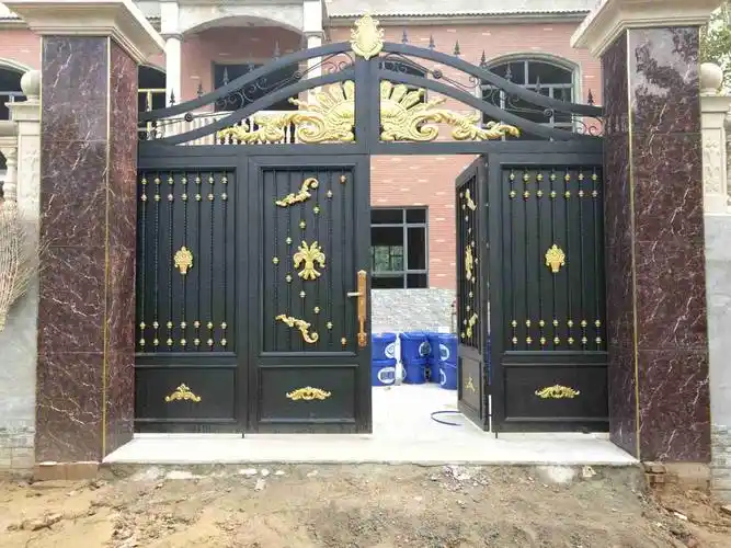 专业生产钢板门铁艺大门,酸洗磷化高温烤漆,永不掉漆