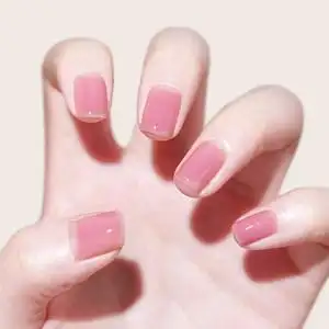 的粉色指甲油图片