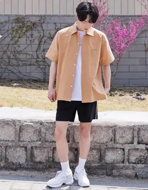 男生夏季穿衣搭配-抢眼妙招 写美篇夏天来了,一套凉爽时尚的夏装能