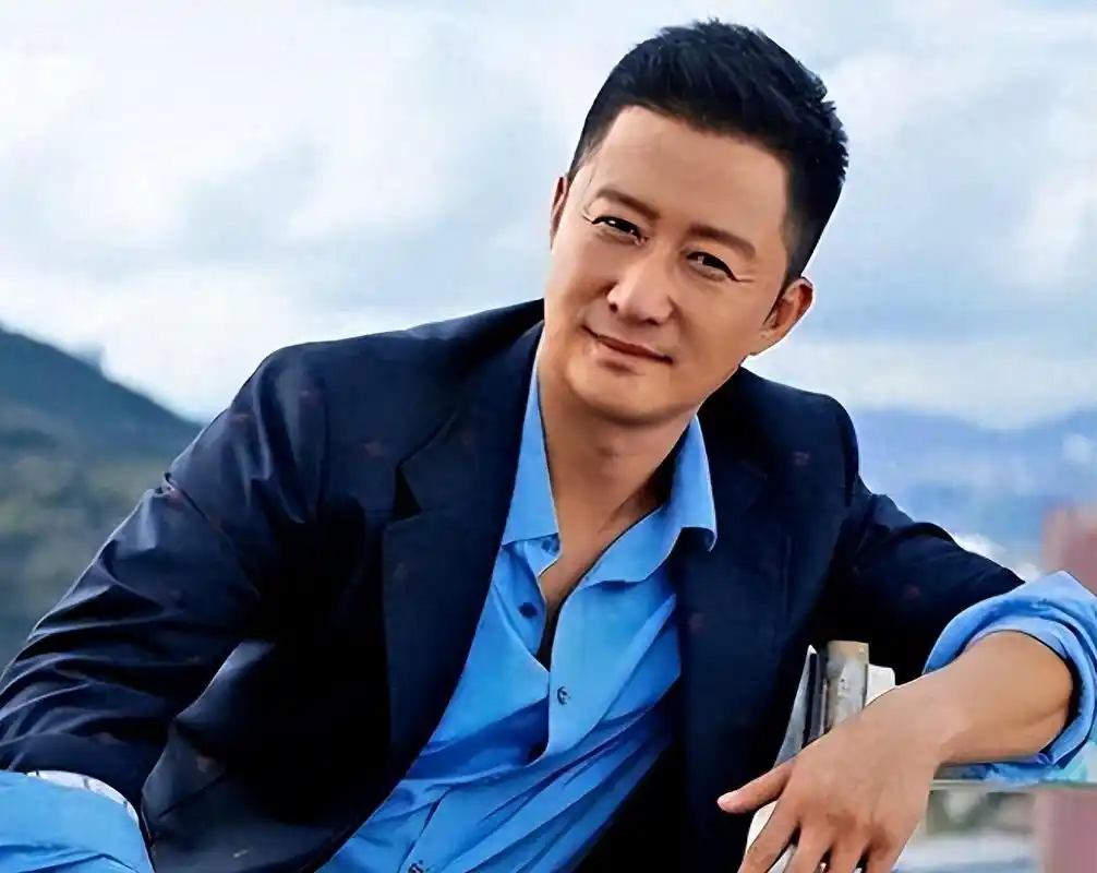 吴京是"暴力男"?谢楠回应被劝离婚