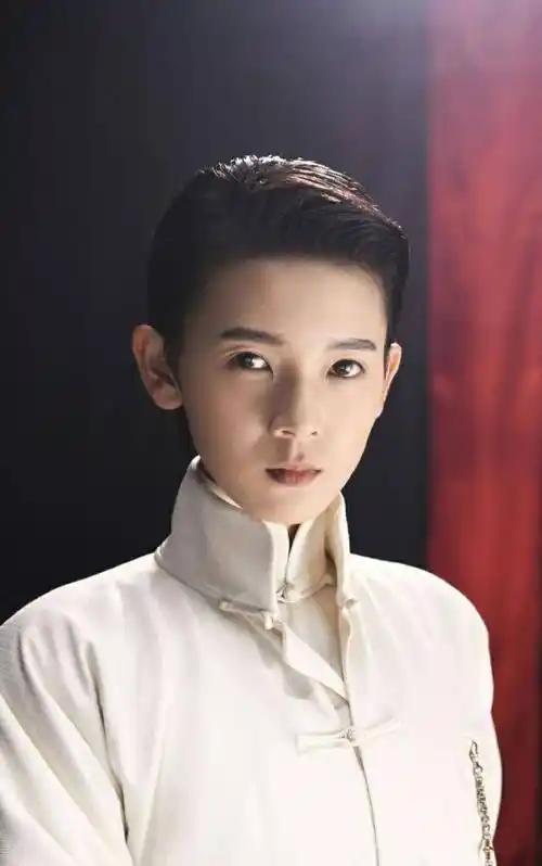 这才是真正的"女扮男装",成功让观众雌雄难辨,最后一个最经典-第3张