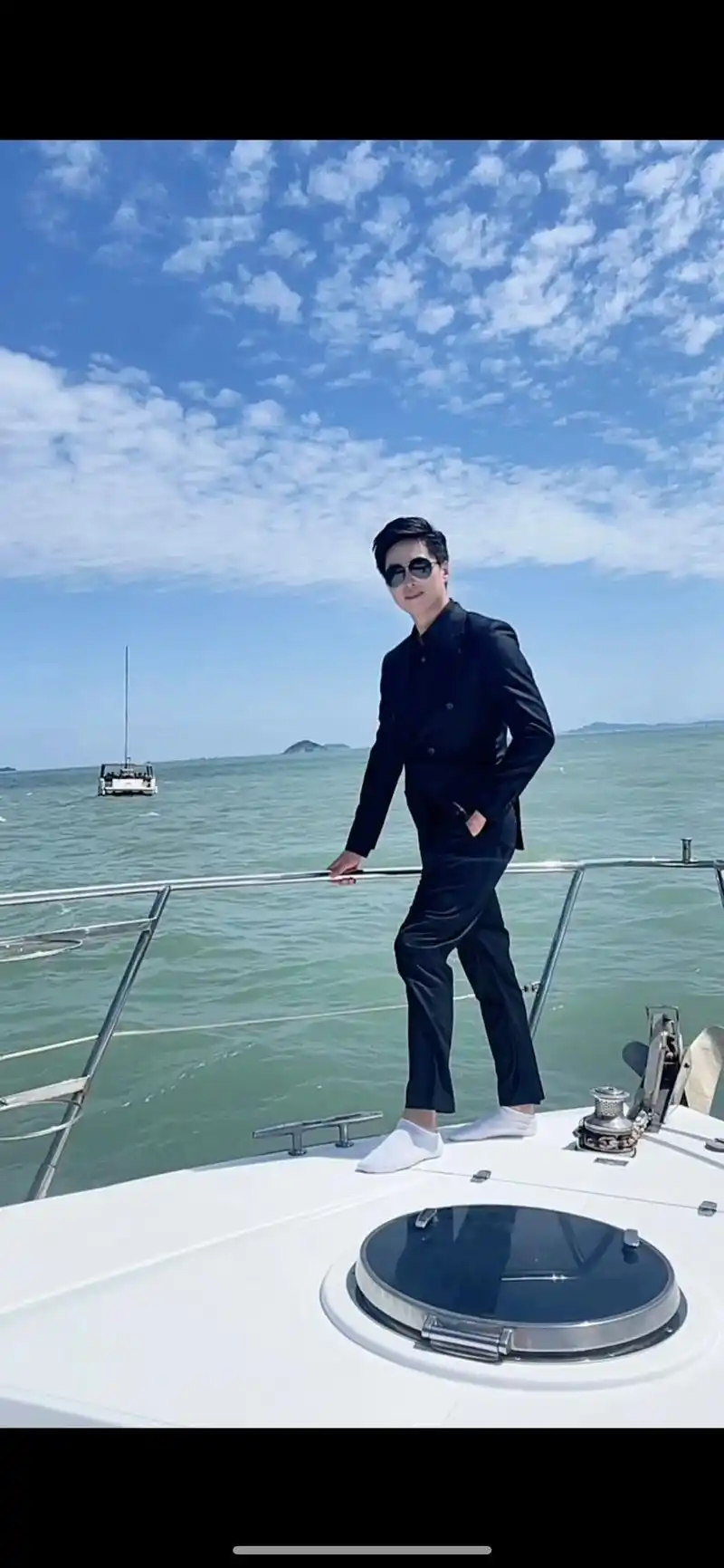 心若无虑,何惧山高水长#爱是包容 #喜欢独处 #游艇出海 - 抖音