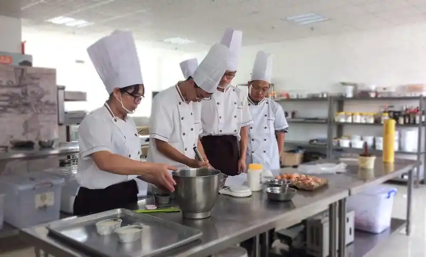 这8个后厨"雷区",新人厨师切忌踩!_手机搜狐网