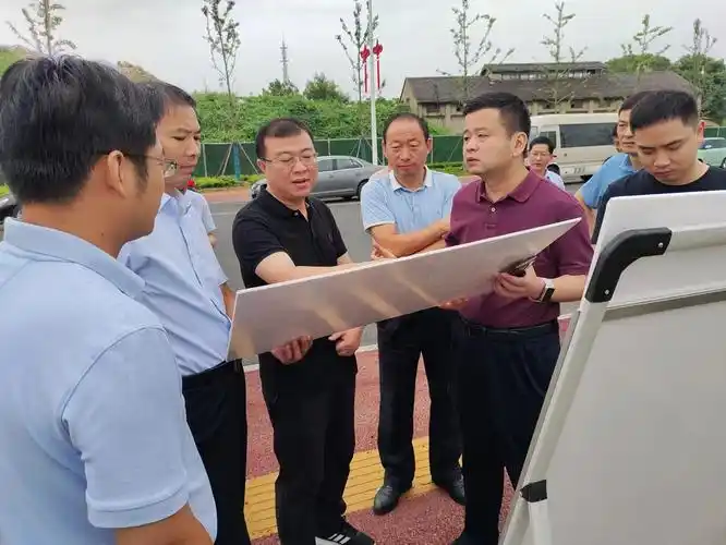 含山县委副书记县长刘志远到十七冶项目调研