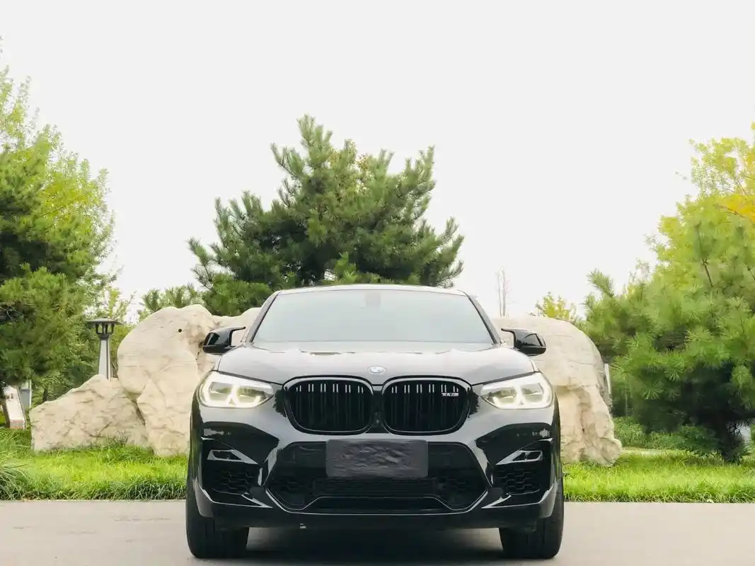 宝马x4m雷霆版售价:61.9万元,上牌日 - 抖音