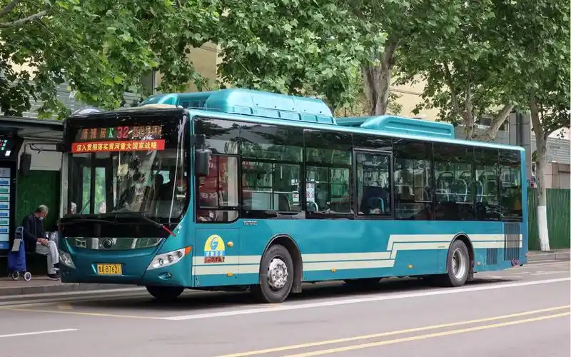 pov089宇通与天桥的故事zk6125hng2cng下线纪念济南公交k32路下行含