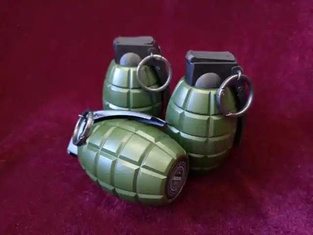 手雷作为战争中单兵使用最高的武器之一,她有着灵活的使用性和超强的