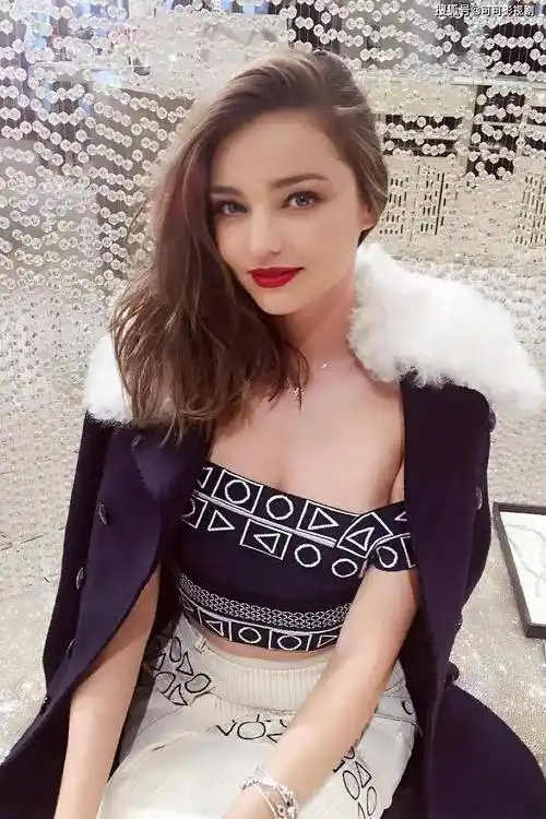 维密天使米兰达可儿写真美图身姿完美性感迷人