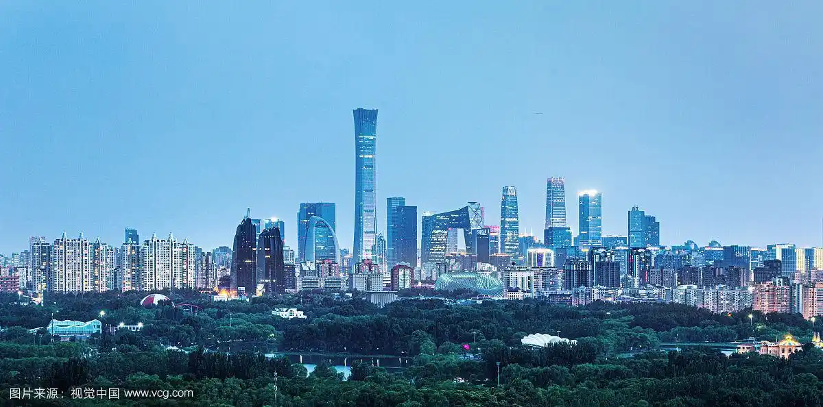 中国首都北京朝阳国贸cbd城市天际线中国尊央视大楼蓝调团结湖