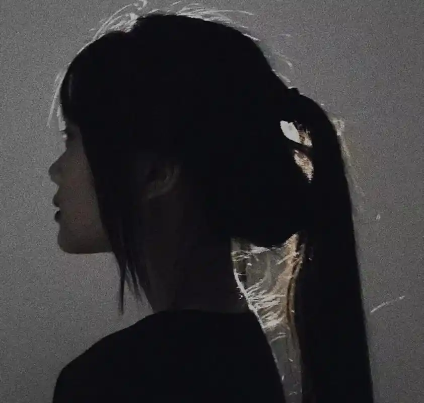 进来拿丧系伤感忧郁丧系真人女生头像