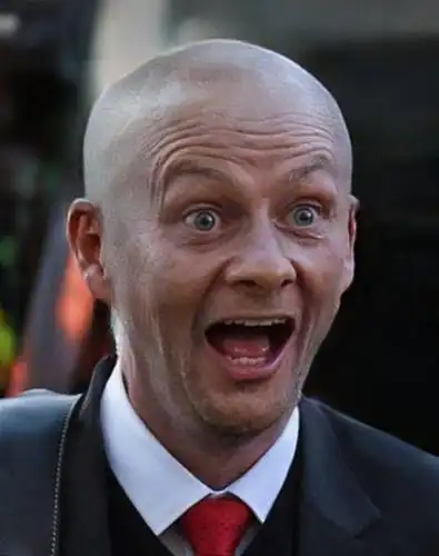 辣眼睛br晒足坛众星光头造型合成照