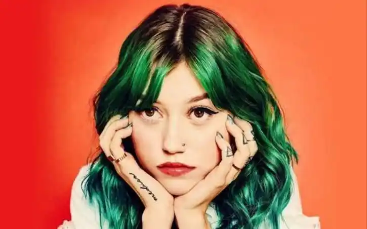 kailee morgue,hayley kiyoko - headcase