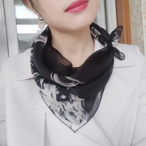 小方巾女丝巾时尚韩国百搭韩系薄款纱巾丝绸复古日系装饰真丝围巾